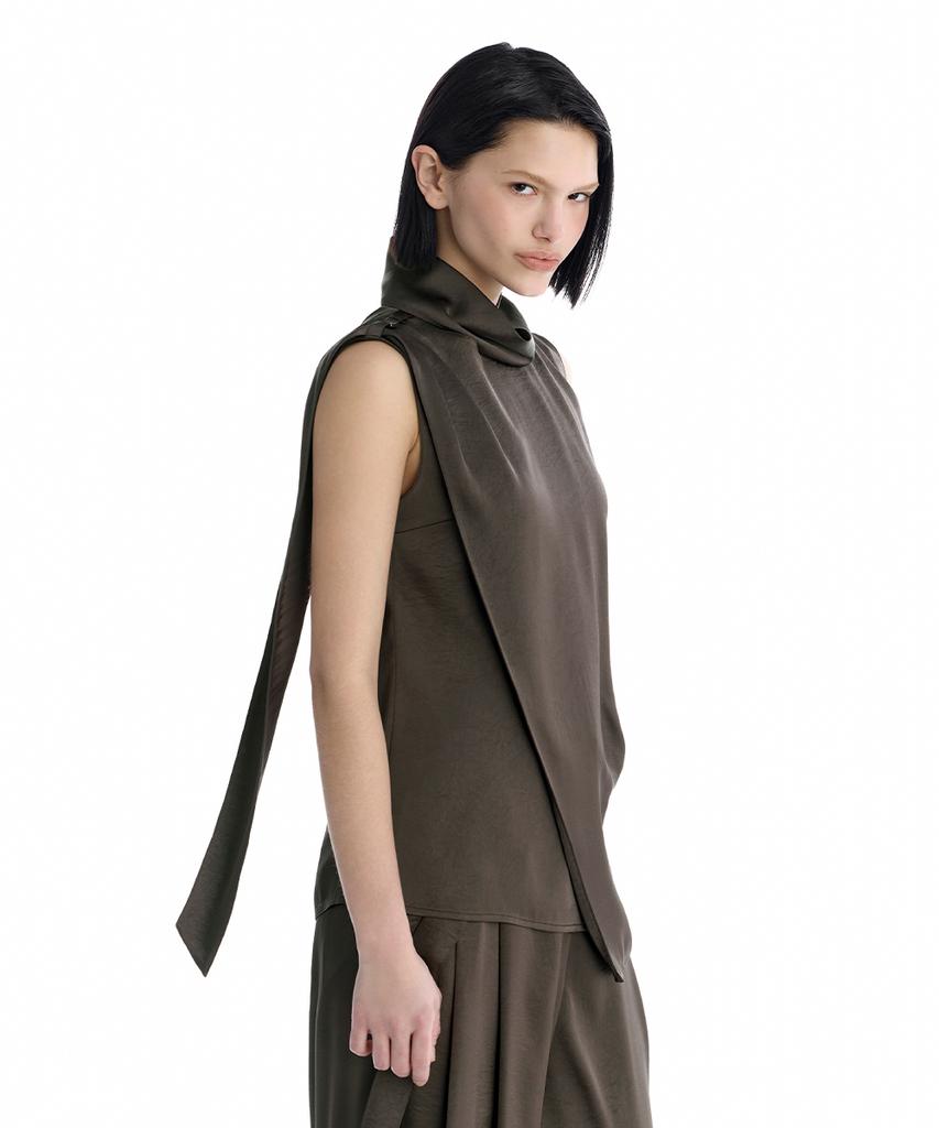 Teulimingbeodeu Draped High Neck Set-Up Sleeveless Top [ Brown ]