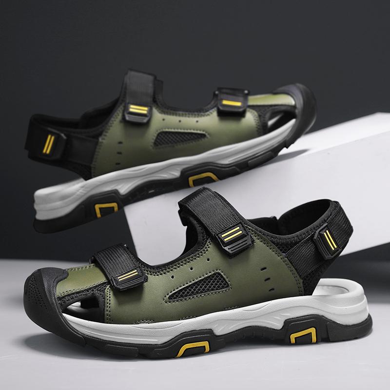 Summer Men’s Sandals Outdoor Sports Anti-collision Men's Shoes Soft Rubber Lightweight Hiking Shoes Flat Black Flip-flops