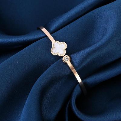 Classic Four-Leaf Clover With Diamonds Bracelet Ladies Titanium Steel Bracelet Stainless Steel Simple Bracelet Jewellery