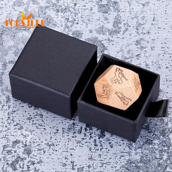 Date-Night-Würfel – Peppen Sie Ihr Liebesleben mit 18 aufregenden Yoga-Posen auf, vielseitige Yoga-Requisiten aus Holz, Jubiläumsgeschenk