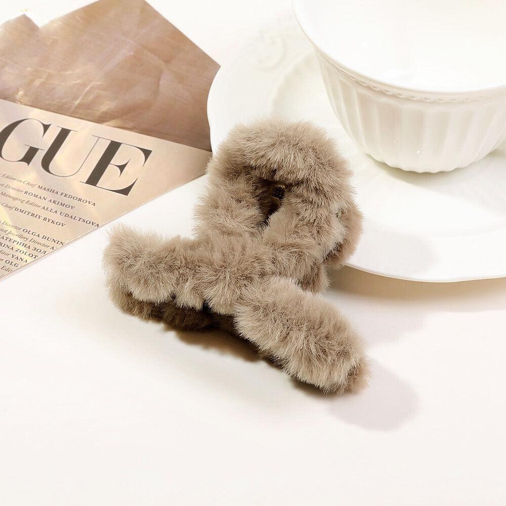 

2 шт., зимние заколки из искусственного меха, пушистые заколки в виде акулы, плюшевые заколки для волос, пушистые заколки-заколки коричневый