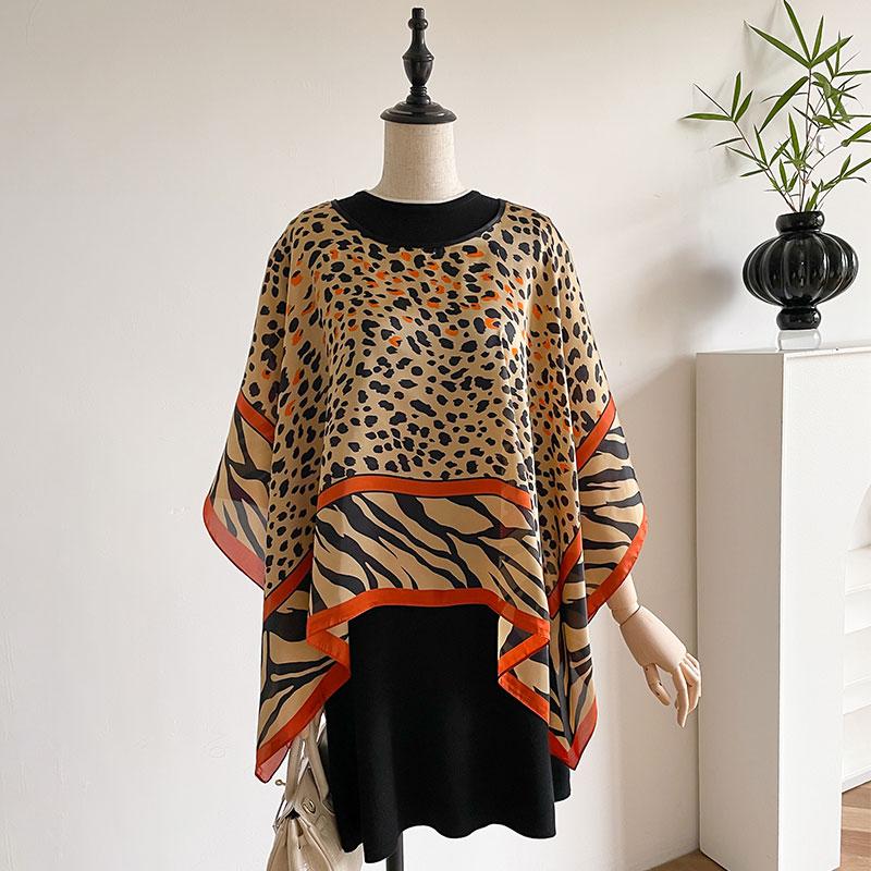 

Spring And Autumn Imitated Silk Scarf Women Printed Square Scarf Outdoor Soft Shawl Hijab Lady