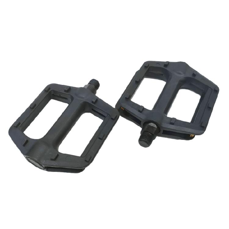 Light Weight Plastic Mountain Bicycles Pedals Ball Bearings Wide Flat Cycling Pedals Nonslip Road Bicycles Pedals Enduring