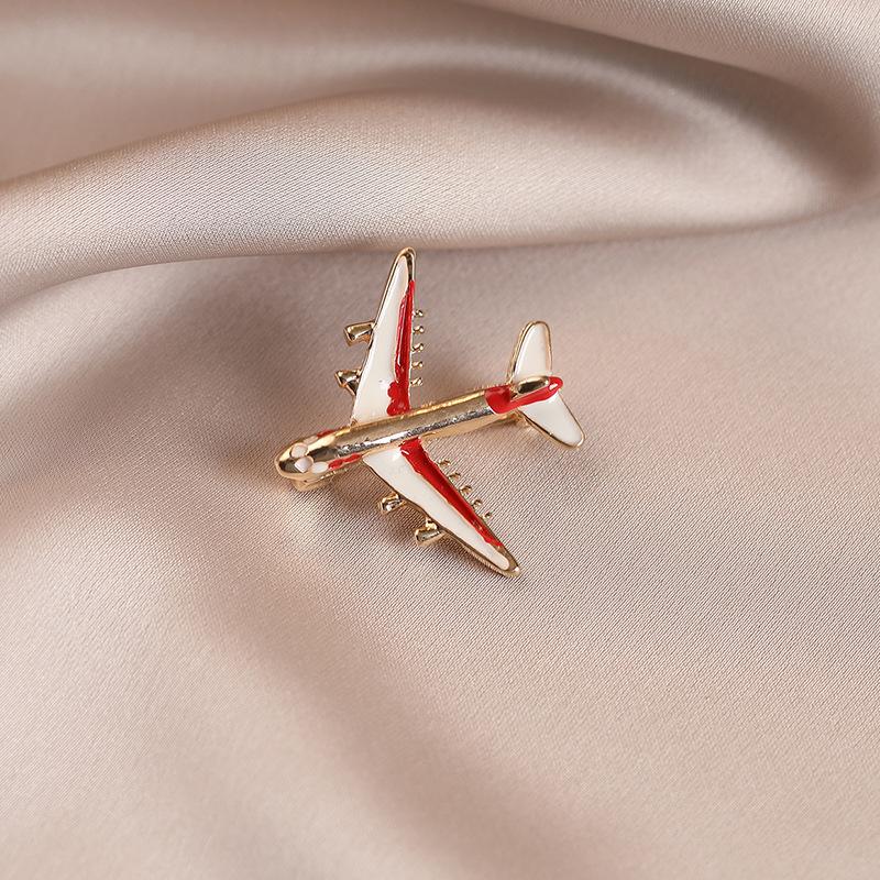 Alloy Oil-dripping Aircraft Brooch, High-end, Niche Design, Light Luxury Brooch, Suit Accessory, Corsage