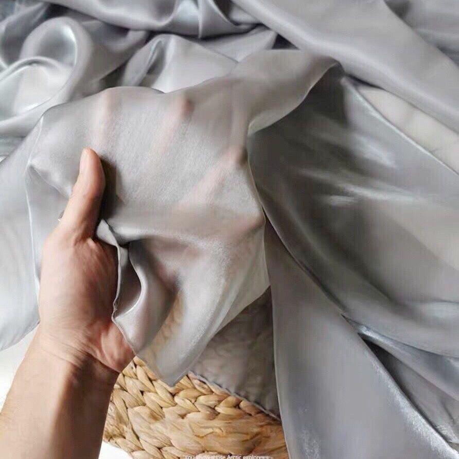 

Soft light-weight high-quality soft organza fabric suitable for wedding dresses formal gowns and designer clothing fabrics 1.5M&1M світло-сірий колір