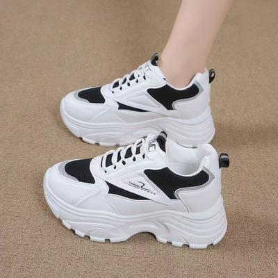 Kleine Mesh vielseitige Sportschuhe Herbst neue Schnür-Plateau-Laufschuhe College-Stil Farbabstimmung Dad-Schuhe
