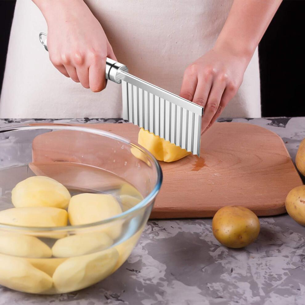 Ergonomic Crinkle Slicer, Robust Stainless Steel Tool For Attractive Food Presentation, Anti-Slip Surface, Dishwasher Safe Handle, Easy To Clean,