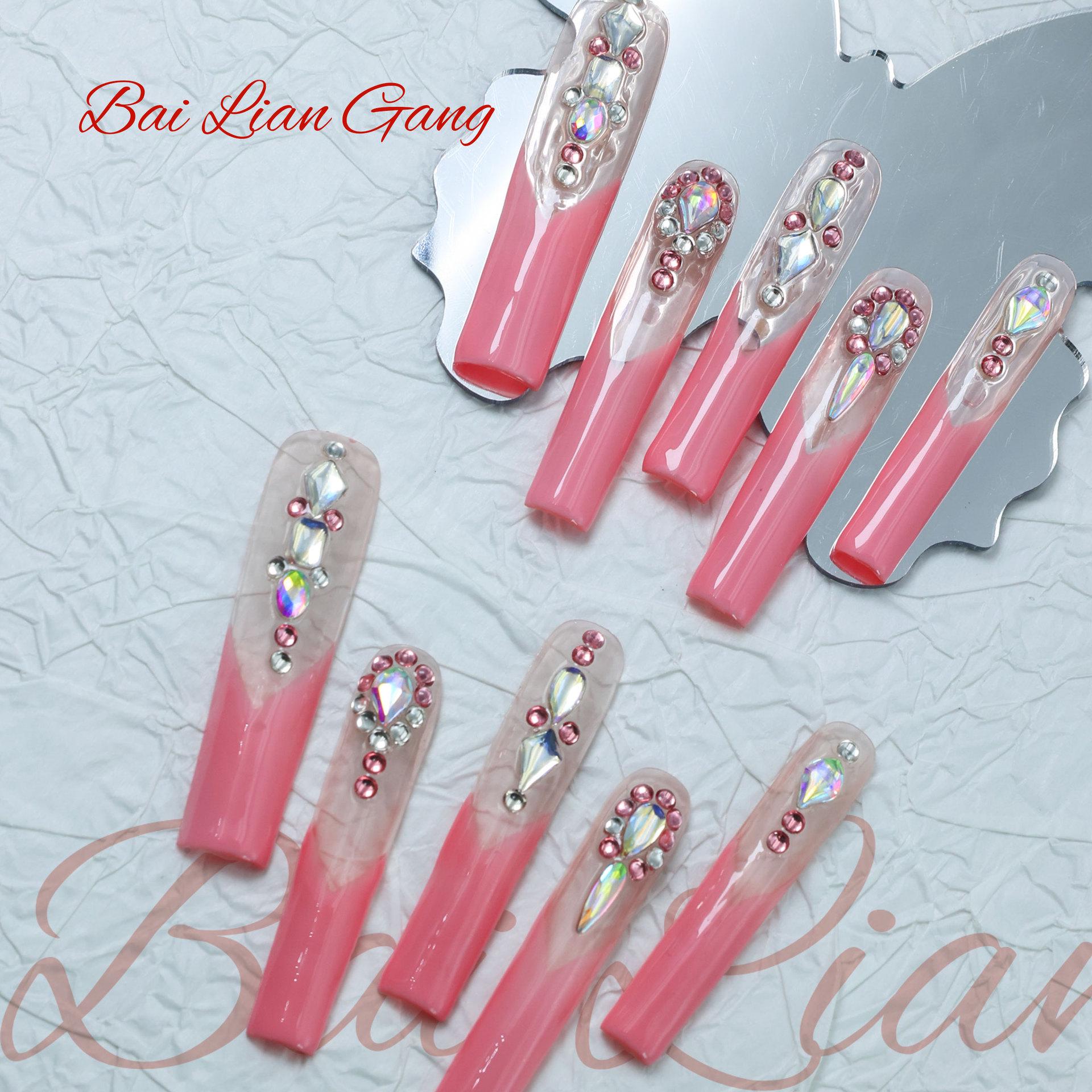 

Розовые Милые Крутые Вдохновленные Доспехами Сверхдлинные Ногти Ручной Работы - Европейский и Американский Стиль Medium