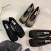 Small single shoes spring explosion shows high Mary Jane shoes niche high value summer Internet celebrity design sense fried street