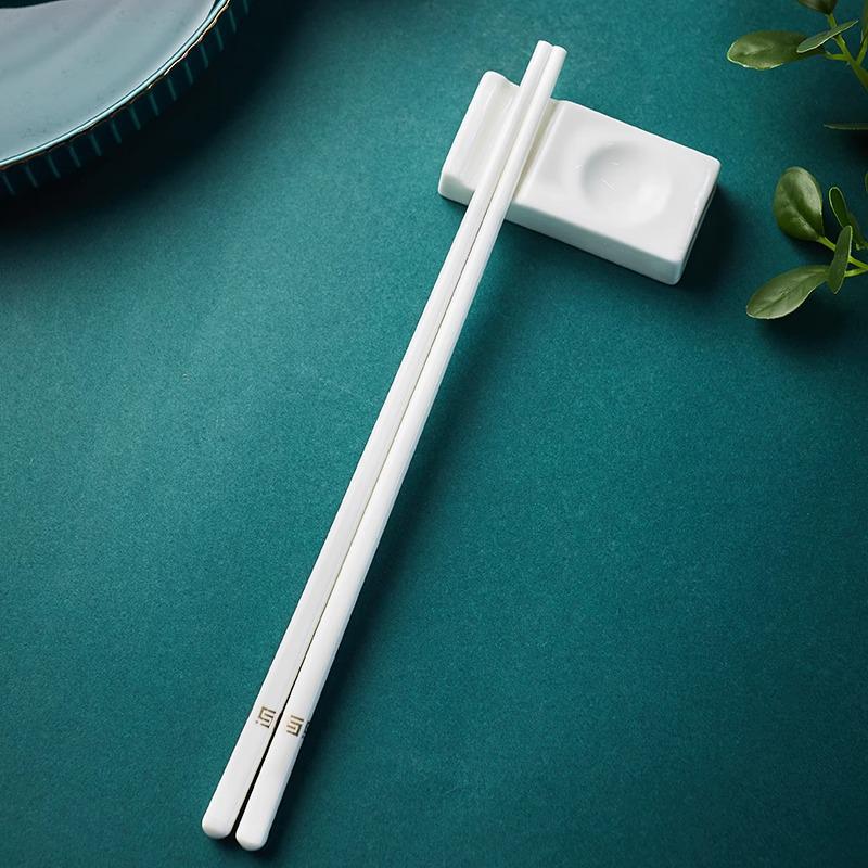 Pure White Bone China Chopsticks: Mold & Bacteria Resistant, Microwave Safe, High-Temperature Ceramic Chopsticks.