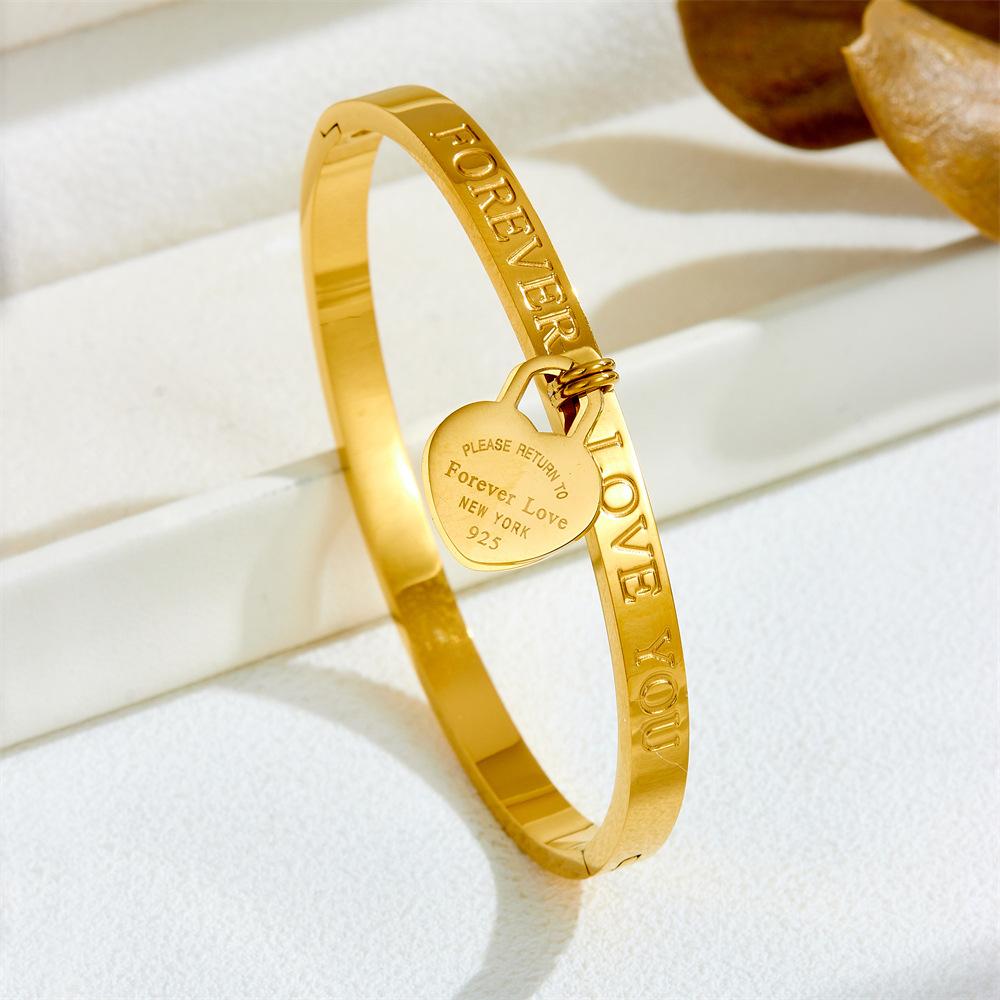 2026 Jewelry Exquisite Love Double Peach Heart Women's Bracelet Light Luxury Temperament Fashion Versatile Ins Style Niche