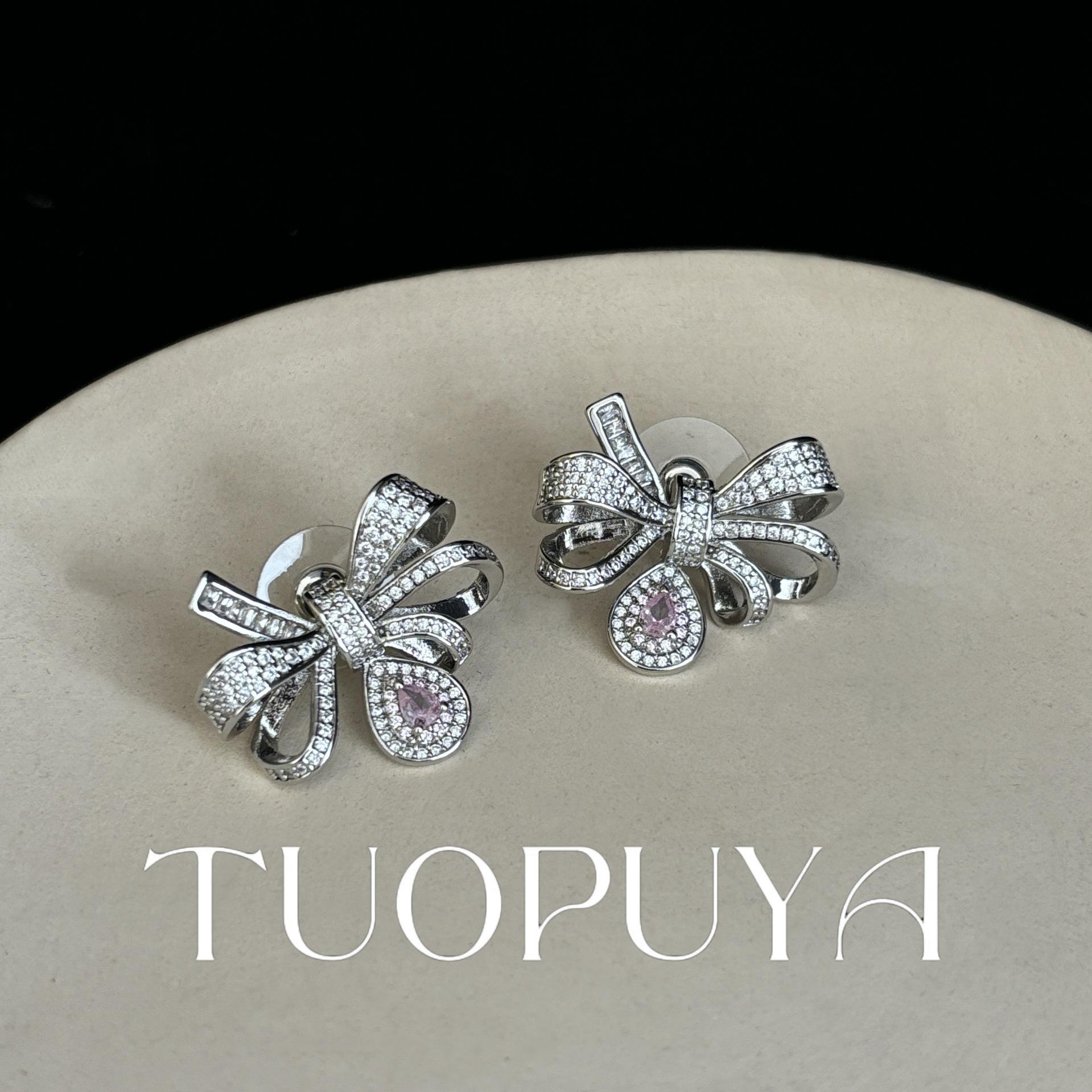 3D Rhinestone Bow Water Drop Earrings: Luxurious, Textured Design for Women
