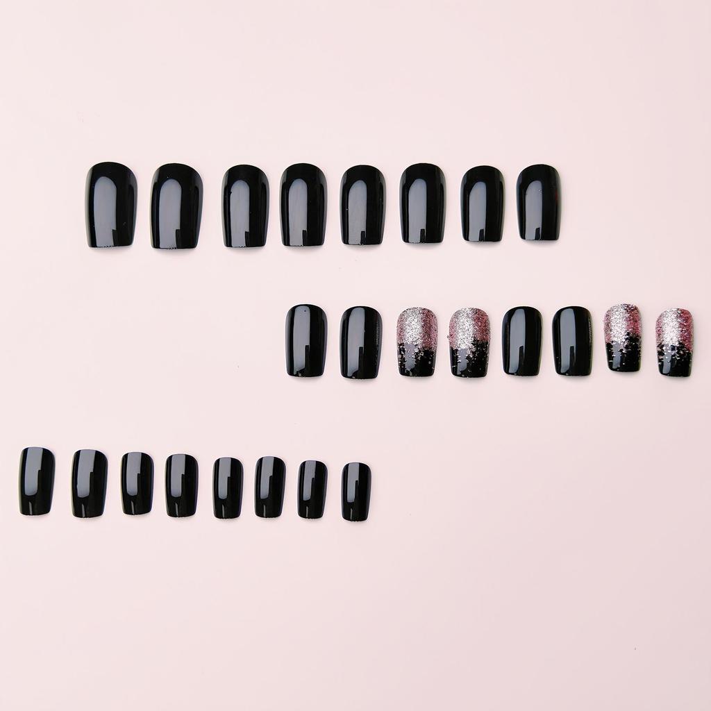 Mittellange französische goldfarbene Nageltattoos im europäischen Stil, modisch und abnehmbar, Set mit 24 Stück.