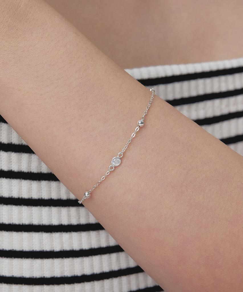 Dmoment (925 Silver) Twinkle Trace Silver Bracelet