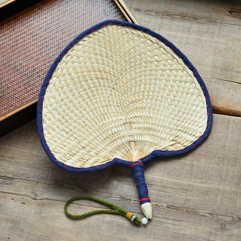 Hand-Woven 3DWF Large Brown Palm Leaf Fan: Portable Summer Cooling & Mosquito Repellent