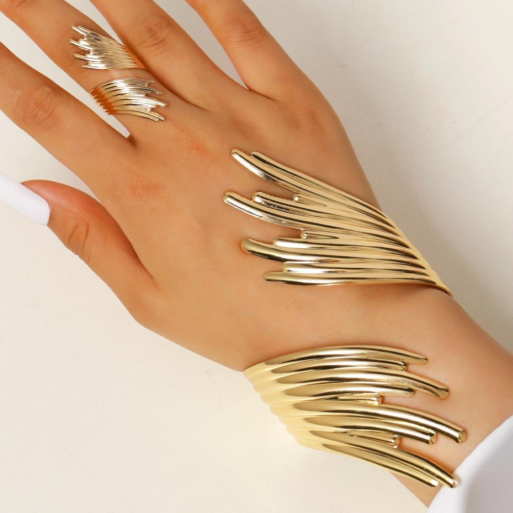 Exaggerated Personality Stainless Steel Feather Wings Open Bangles Rings Set for Women Fashion Designer Banquet Jewelry Gifts