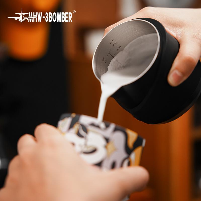 400ML Professional Milk Foam Latte Art Making Tools Milk Frothing Pitcher Handleless Stainless Steel Barista Kitchen Accessories