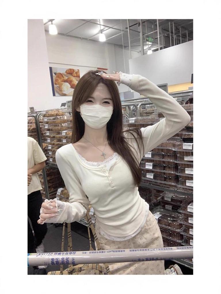 Korean Style Autumn Floral Lace Color-Block Button Shirt: Women's Long Sleeve Two-Piece T-shirt