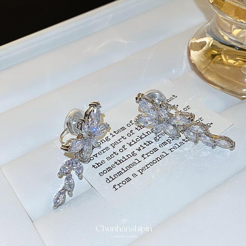 

Exquisite Luxury Petals Leaves Super Shine A Zircon Bridal Wedding Earrings Banquet Premium Ear Clips Ladies No Hole