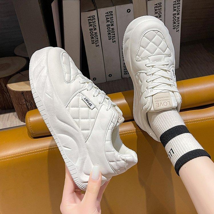 Spring and Summer New Platform White Shoes Women's Breathable Round Toe Platform Board Shoes Black and White Color Matching Bread Shoes Women's
