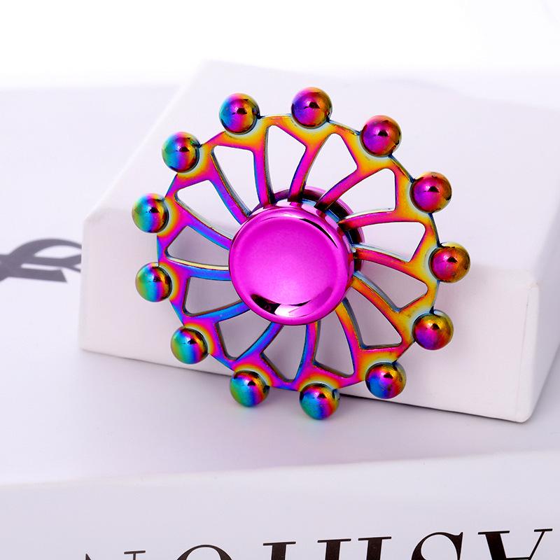 Metallischer Fidget Spinner mit landschaftlichem Motiv: Beliebtes Promi-Straßenmarkt-Dekompressionsspielzeug