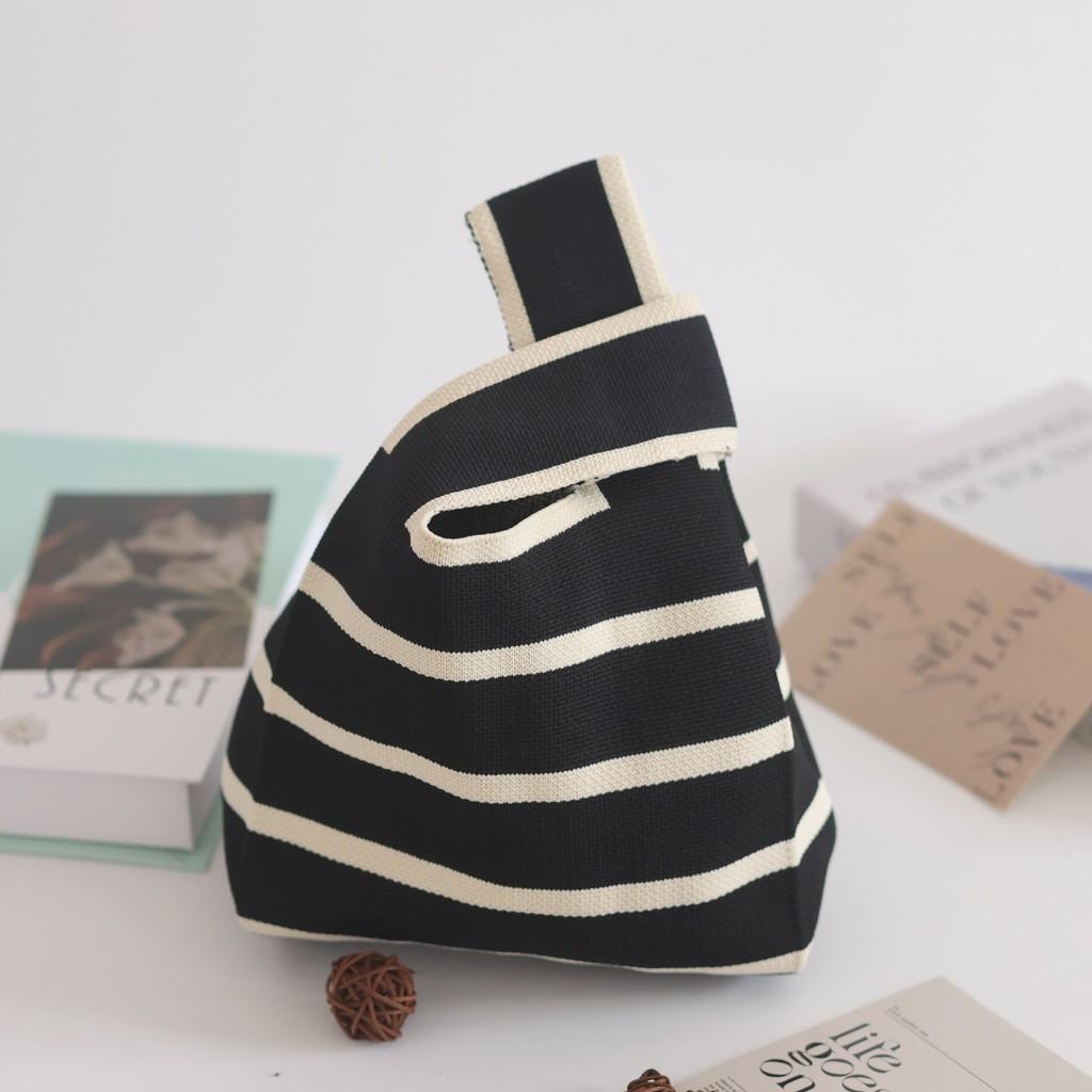 Trendy Knit Bucket Bag For Women Soft And Spacious Tote Bag With Eye-catching Patterns Ideal For Daily Wear And Gifts