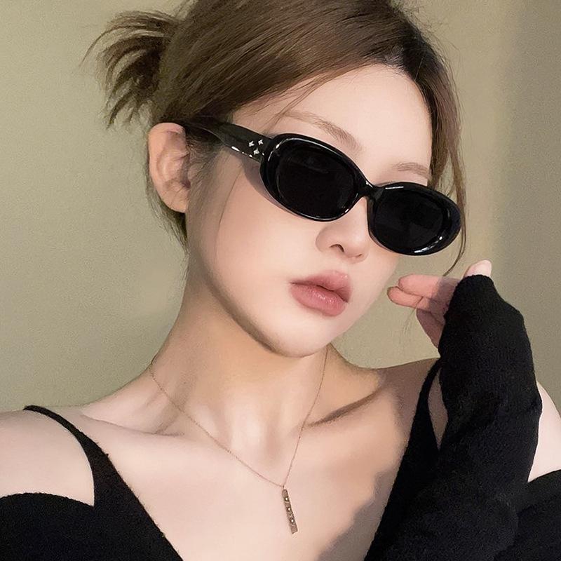 Black Lens Vintage Sunglasses Elegant With