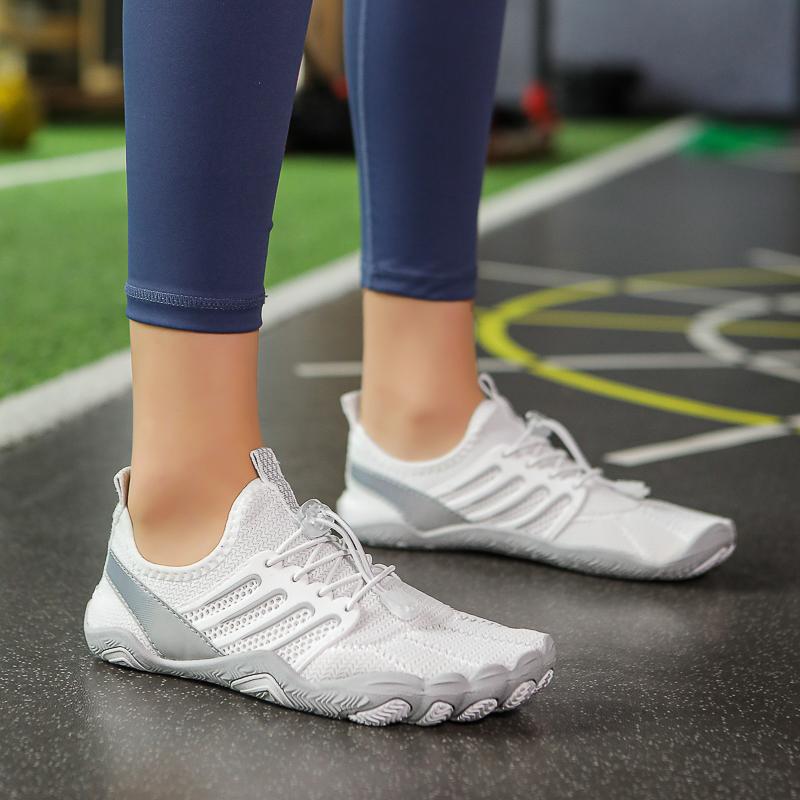 

Spinning shoes Treadmill shoes Deadlift squat fitness shoes Indoor training Yoga soft-soled ******** shoes 35 белый
