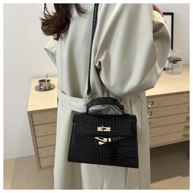 Women's New Fashion Minimalist Crossbody Bag Versatile Top Handle Satchel for Daily Casual