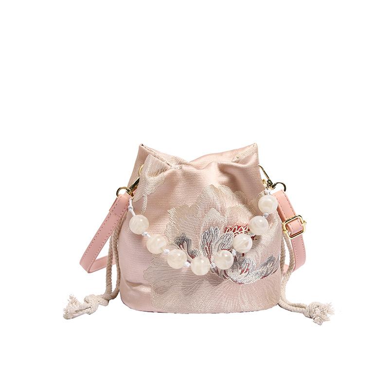 2025 Casual Butterfly Embroidery Spring and Summer Fashion High-end Sense Beaded Bag Versatile Bucket Bag