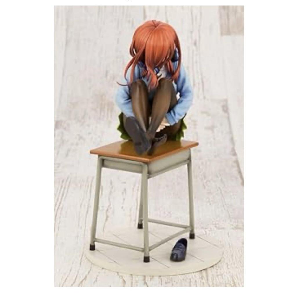 [USED] The Quintessential Quintuplets Nakano Miku Figure