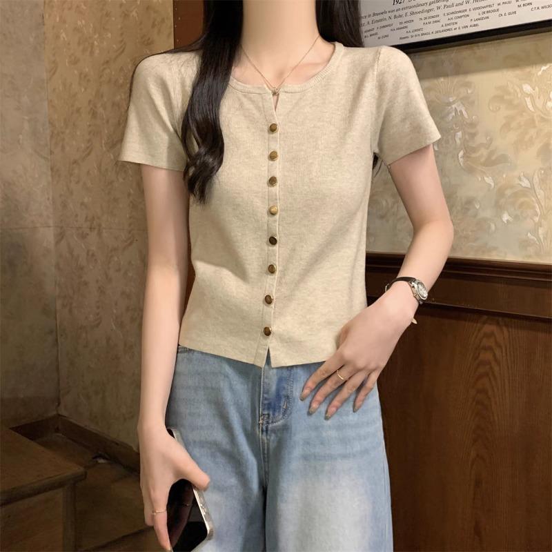 Korean Fashion Short Sleeved Cardigan Knitted Sweater Women Single-breasted V-neck Summer Tops Slim Fit Casual Office Elegant Coats Clothing