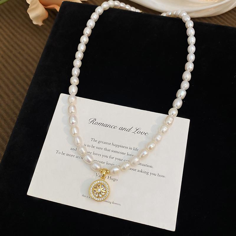 Octagram Compass Pendant Rice Grain Freshwater Pearl Necklace Women'S Light Luxury Temperament Fashion Cold Wind Clavicle Chain