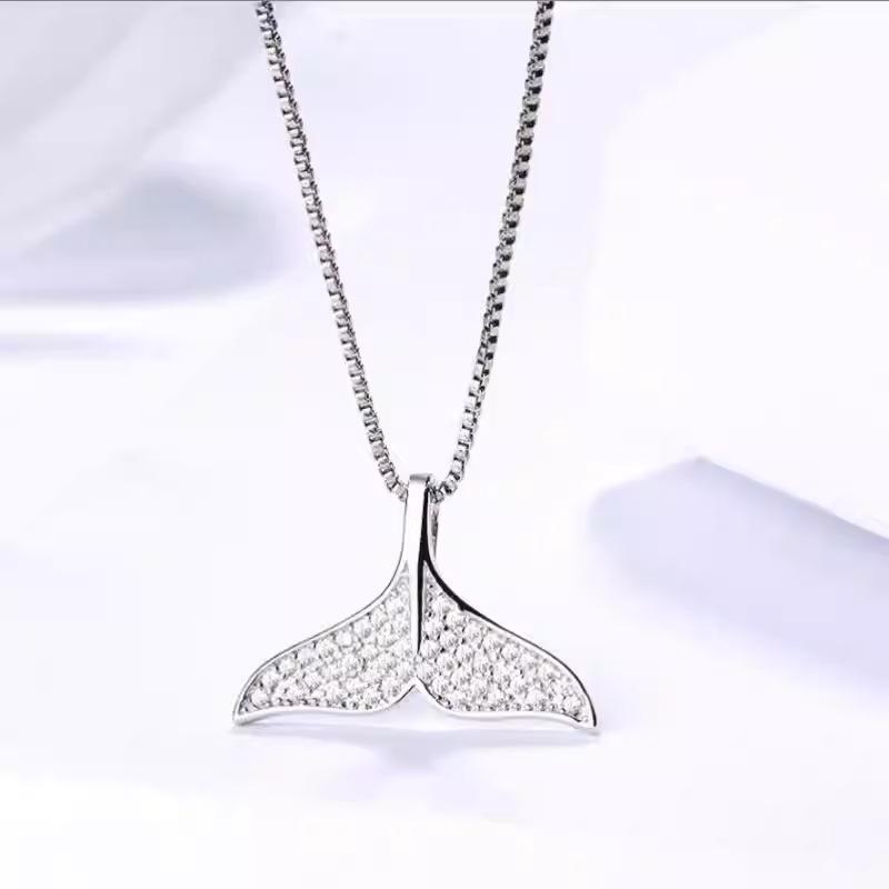 s9Pure silver dolphin mermaid tail pendant, Korean-style, with delicate inlay, fashionable and elegant necklace, a birthday gift and piece of jewelry