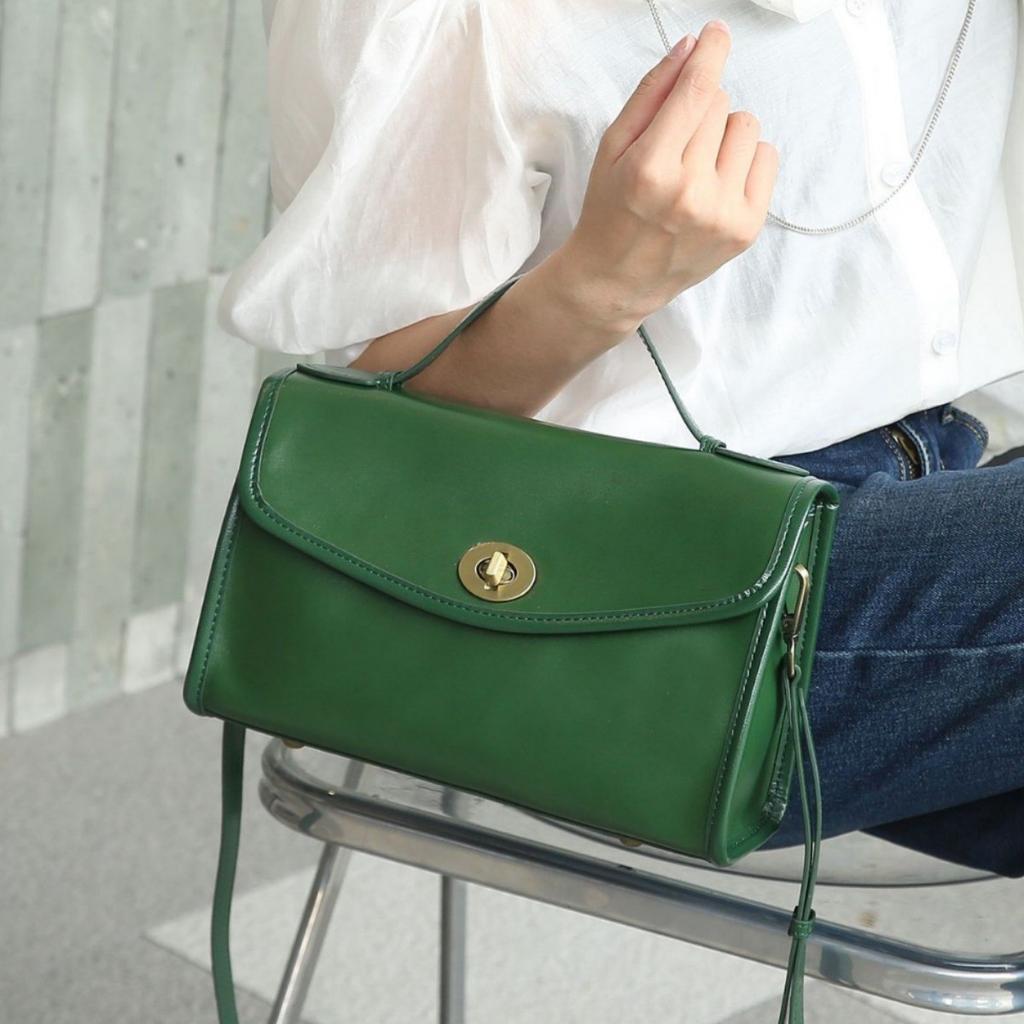 Vegetable Tanned First Layer Cowhide Women'S Bag Single Shoulder Women'S Bag Fashionable Multi-Compartment Large Capacity Practical Locomotive Square
