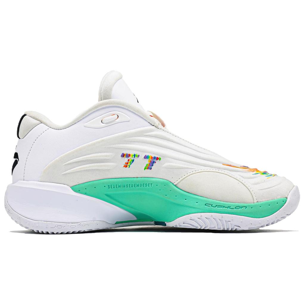 Jordan Luka 3 Cushioning Low top Basketball Shoes Unisex White HQ5055-107(Team145-)