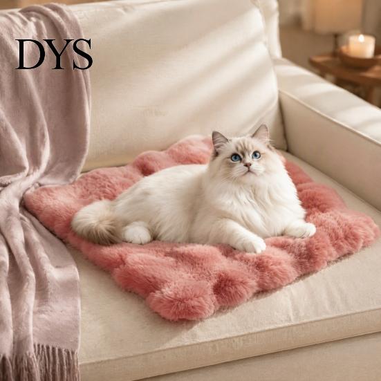 Gemütliches Haustierbett für Katzen, Kunstfellmatte, Weiches Warmes Katzenschlafpolster mit Rutschfester Unterseite, Zubehör Haustiere Selbstwärmende Flauschige Matte Hunde Katzen, Maschinenwaschbar