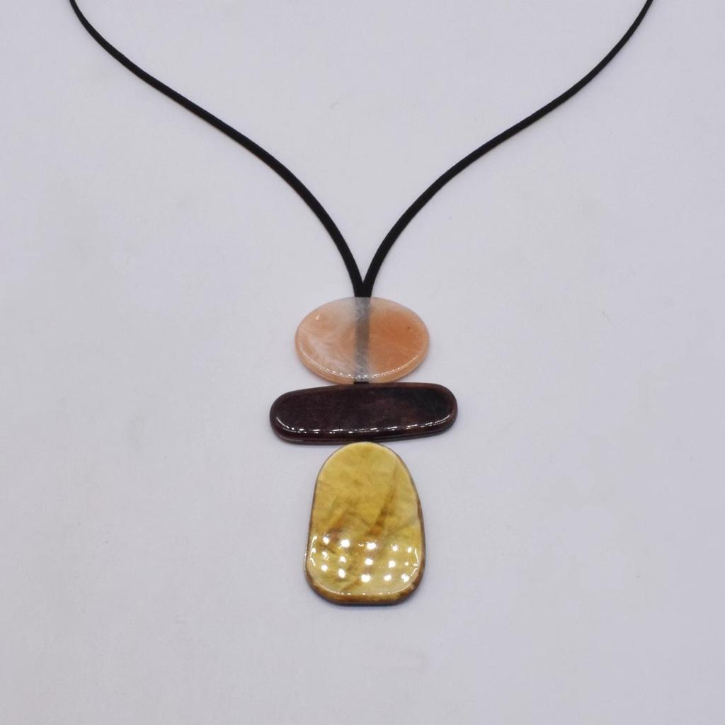 Boho Vintage Oval Resin Long Necklace Women Adjustable Black Leather Rope Retro Geometric Pendant Statement Jewelry Accessory Gi