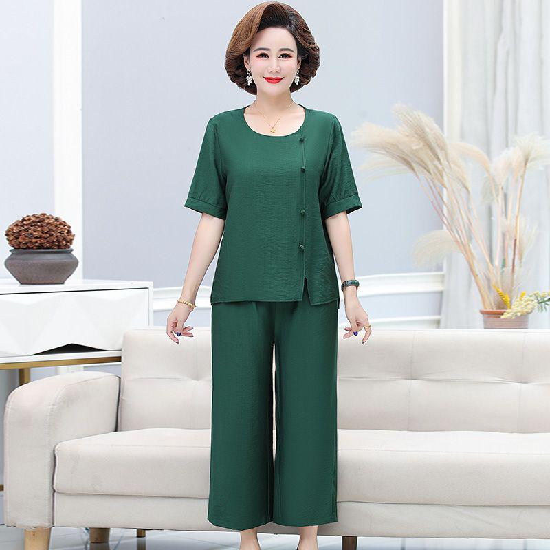 Stylish Plus Size Cotton Linen Summer Set for Middle-Aged Women: Short Sleeve T-Shirt & Two-Piece Outfit