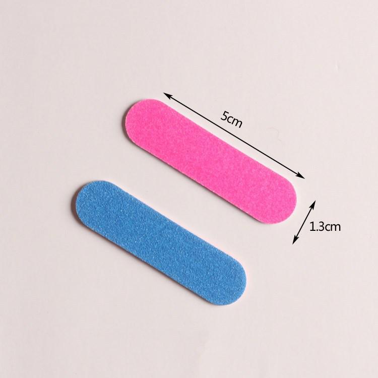 Wearable Nail Art Kit: Includes Double-Sided Jelly Glue, Nail File, and Alcohol Wipes.