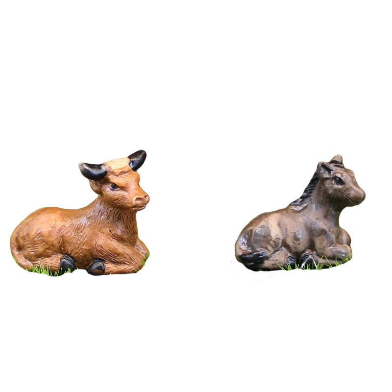 Cattle Animal Horses Resin Art Piece For Event And Celebrations Holiday