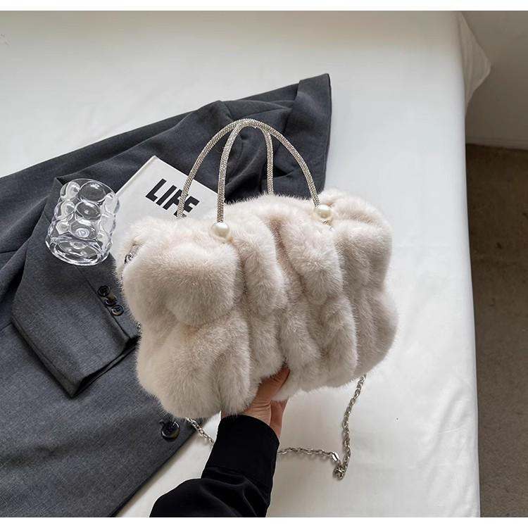 Futrzane torby jesienno-zimowe