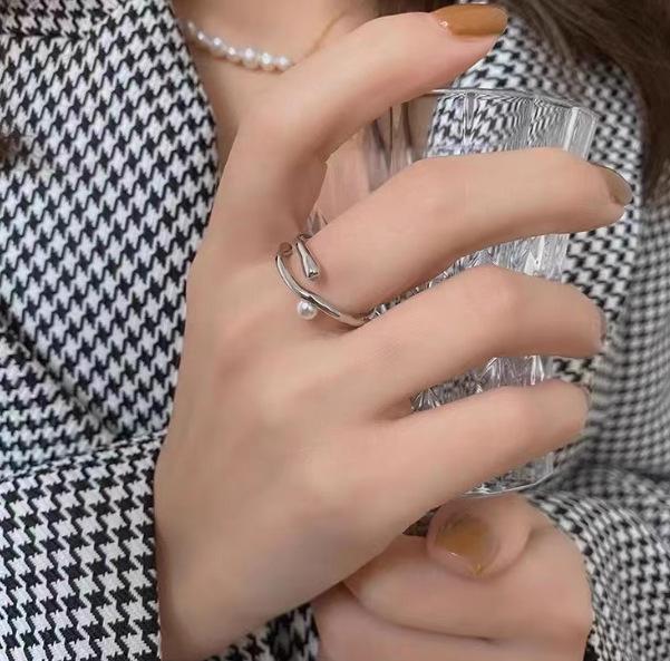 Adjustable Gold Irregular Pearl Ring: Women's Versatile, Retro, Light Luxury French Design