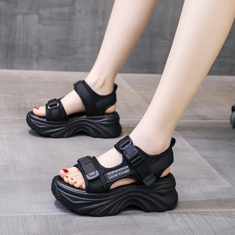 Sports Sandals Women's 2025 Summer New Beach Muffin Thick-soled High-heeled Women's Height-enhancing Cool Slippers