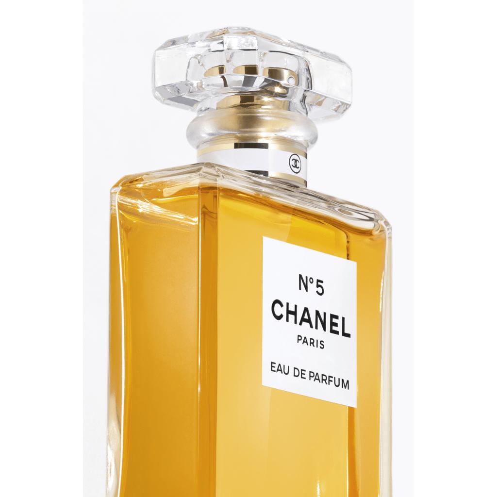Chanel N°5 Eau de Parfum Spray - Fragranza Floreale, Rosa e Gelsomino