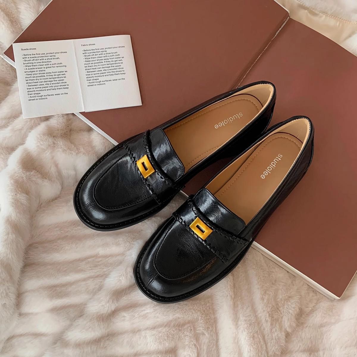 

Cowhide version of grape mother, the same British style retro small gold buckle round head lazy person, thick heel loafer leather shoes women 34