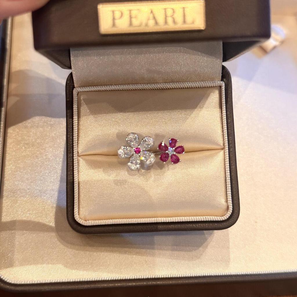 Fashion and High quality dazzling silver 925 full diamond red flower rings for women light luxury and exquisite jewelry gifts