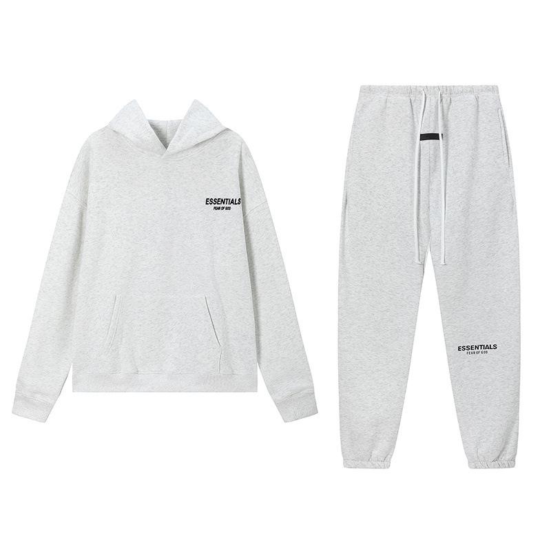 Trendiger schwarzer FOG Essentials Kapuzenpullover mit Buchstaben-Flockdruck