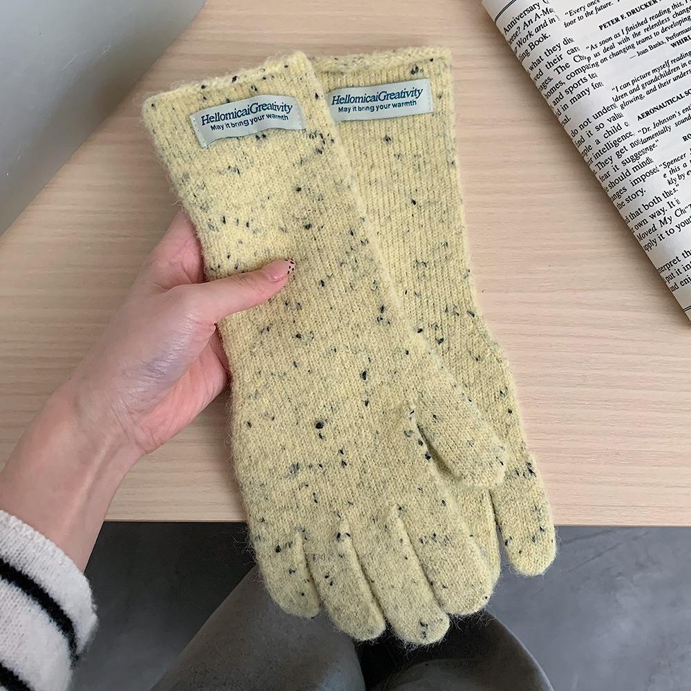 Versatile Knitted Gloves Dot Pattern Warm Separate Finger Gloves Cold-Proof Touchscreen-enabled Winter Gloves One Size жёлтый