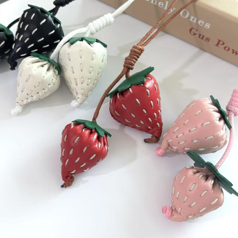 1 Piece Cute Handmade Leather Fruit Keychain Leather Strawberry Bag Charm Pendant Creative Car Decoration Diy Accessories